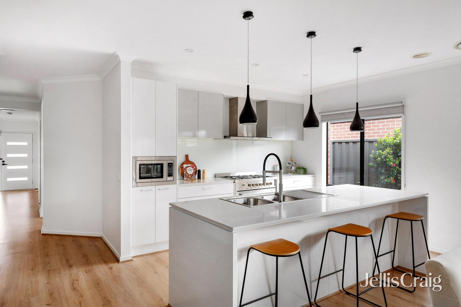 38 Freehold Street, Doreen image 3