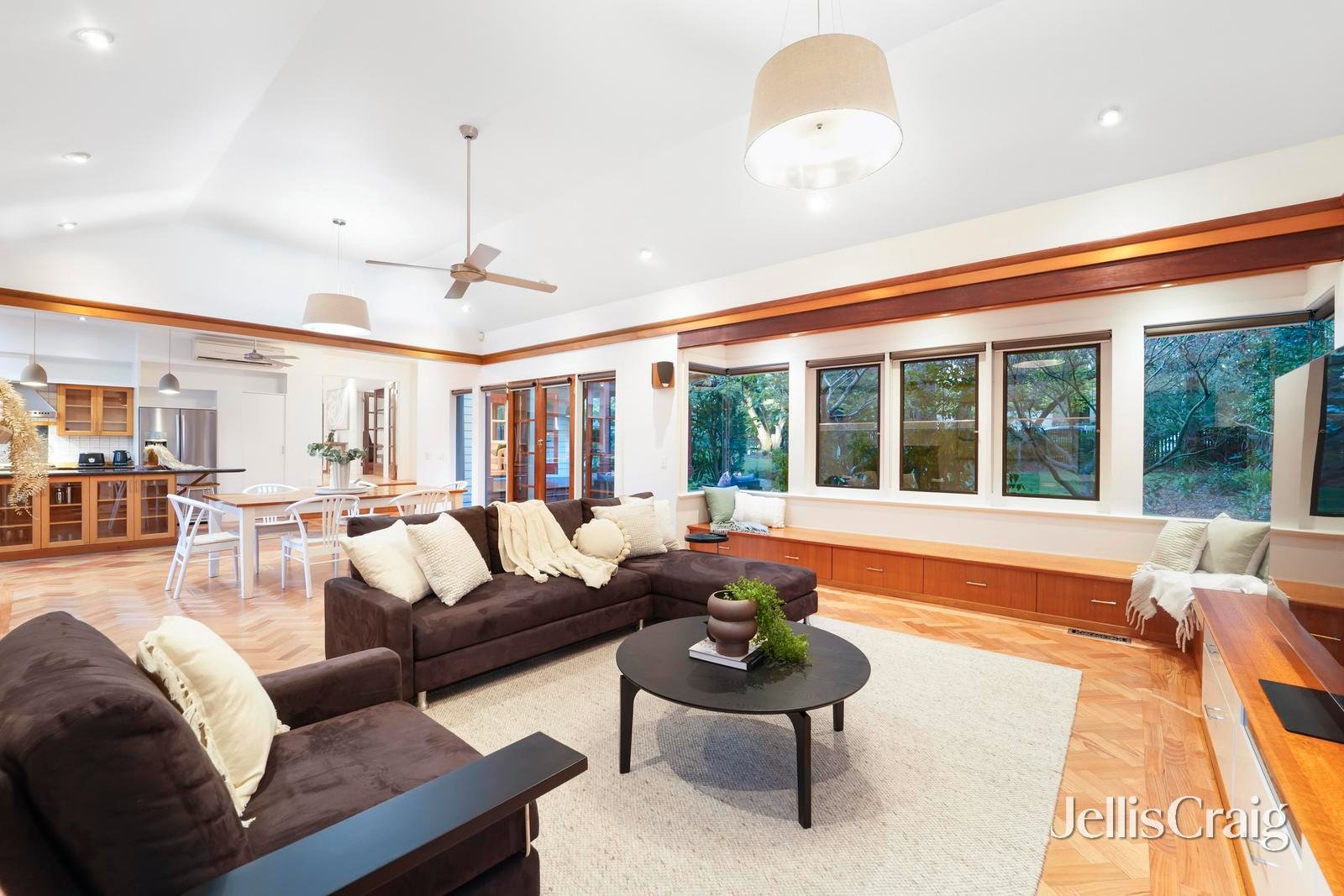 38 Fuchsia Street, Blackburn image 6