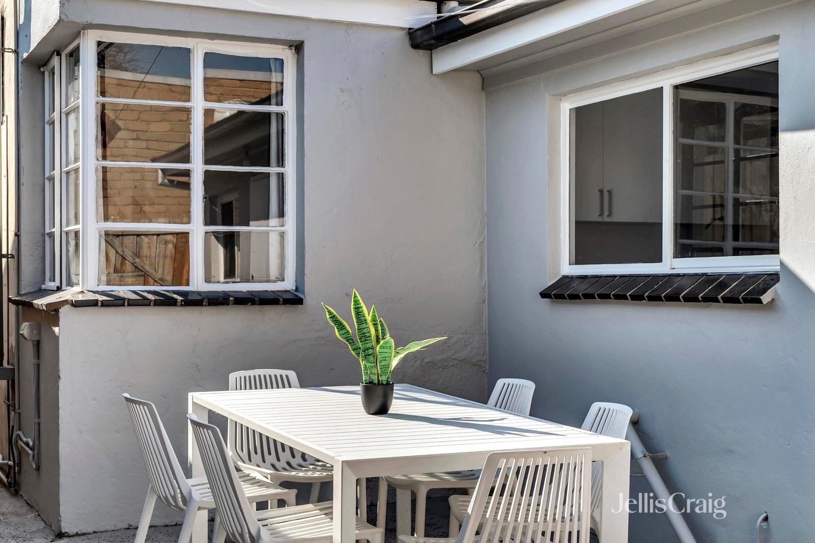 38 Glenlyon Road, Brunswick image 12