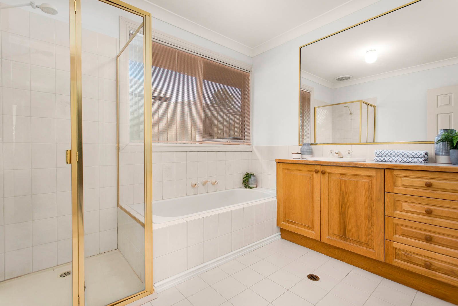 Property Gallery Thumbnail 5