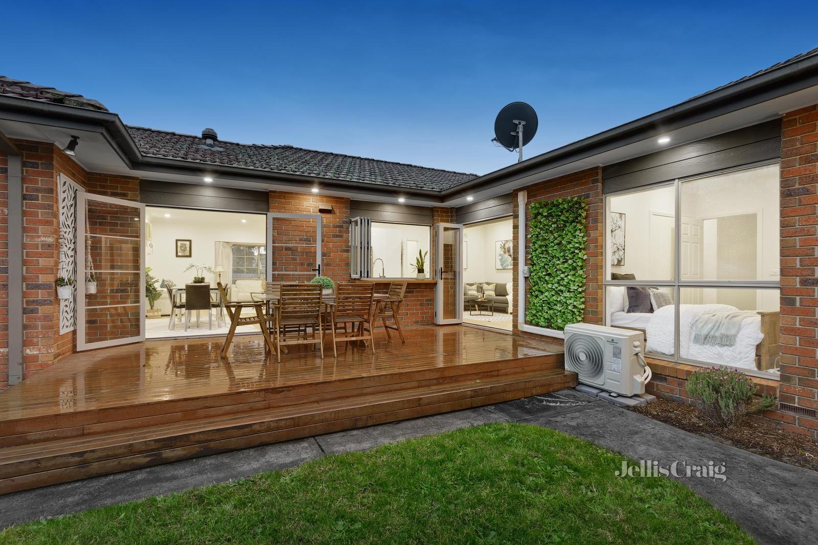 38 Jacqueline Road, Mount Waverley image 12