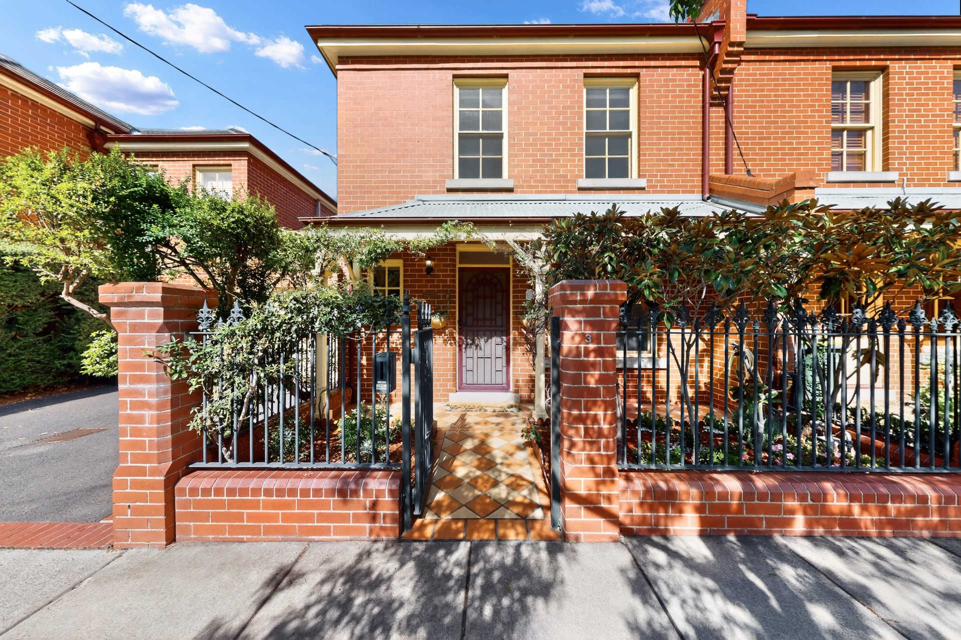 3/8 James Street, Glen&nbsp;Huntly image 1