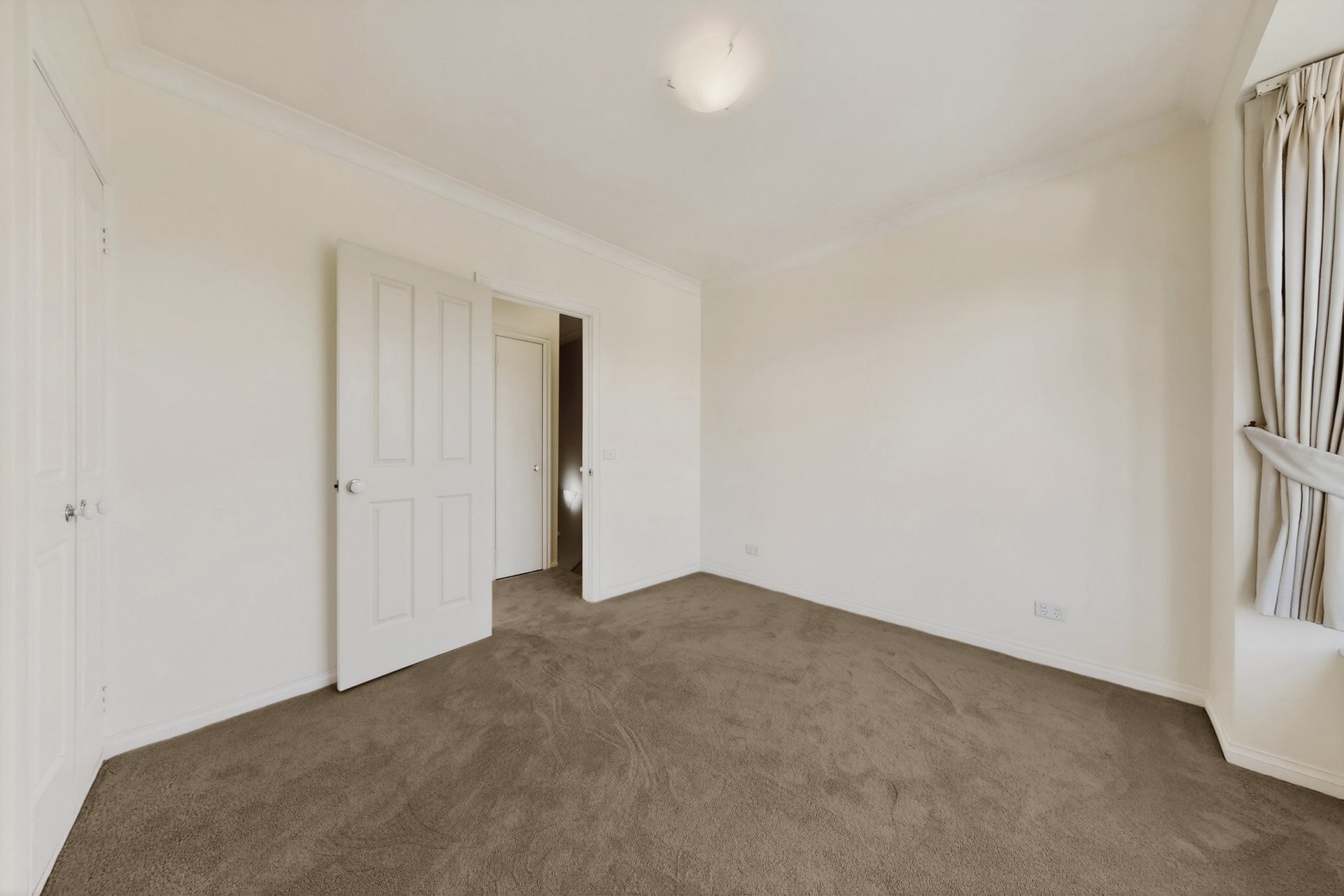 3/8 James Street, Glen&nbsp;Huntly image 13