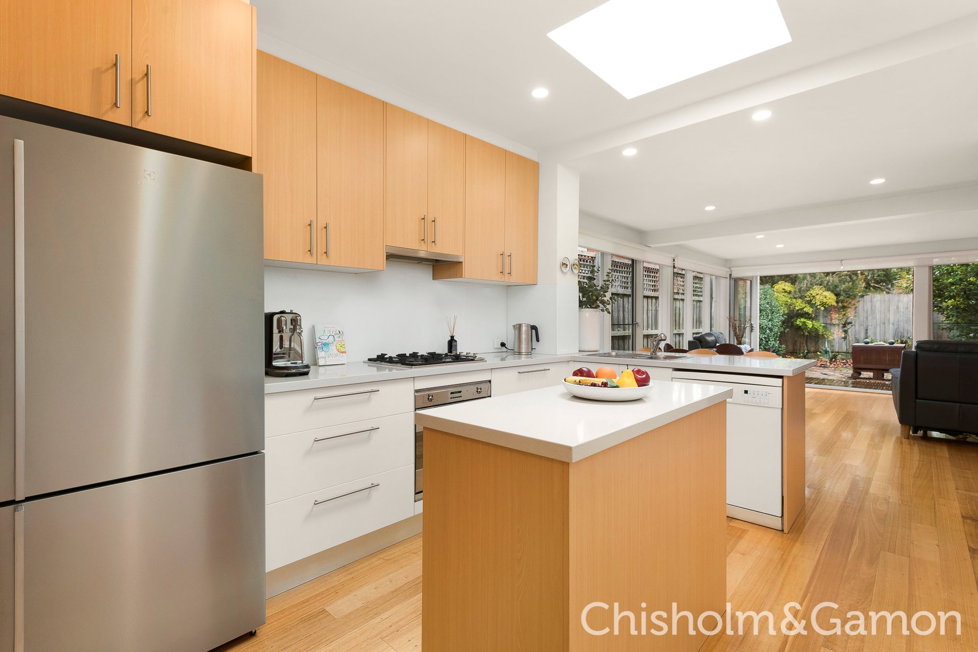 38 John Street, Elwood image 2