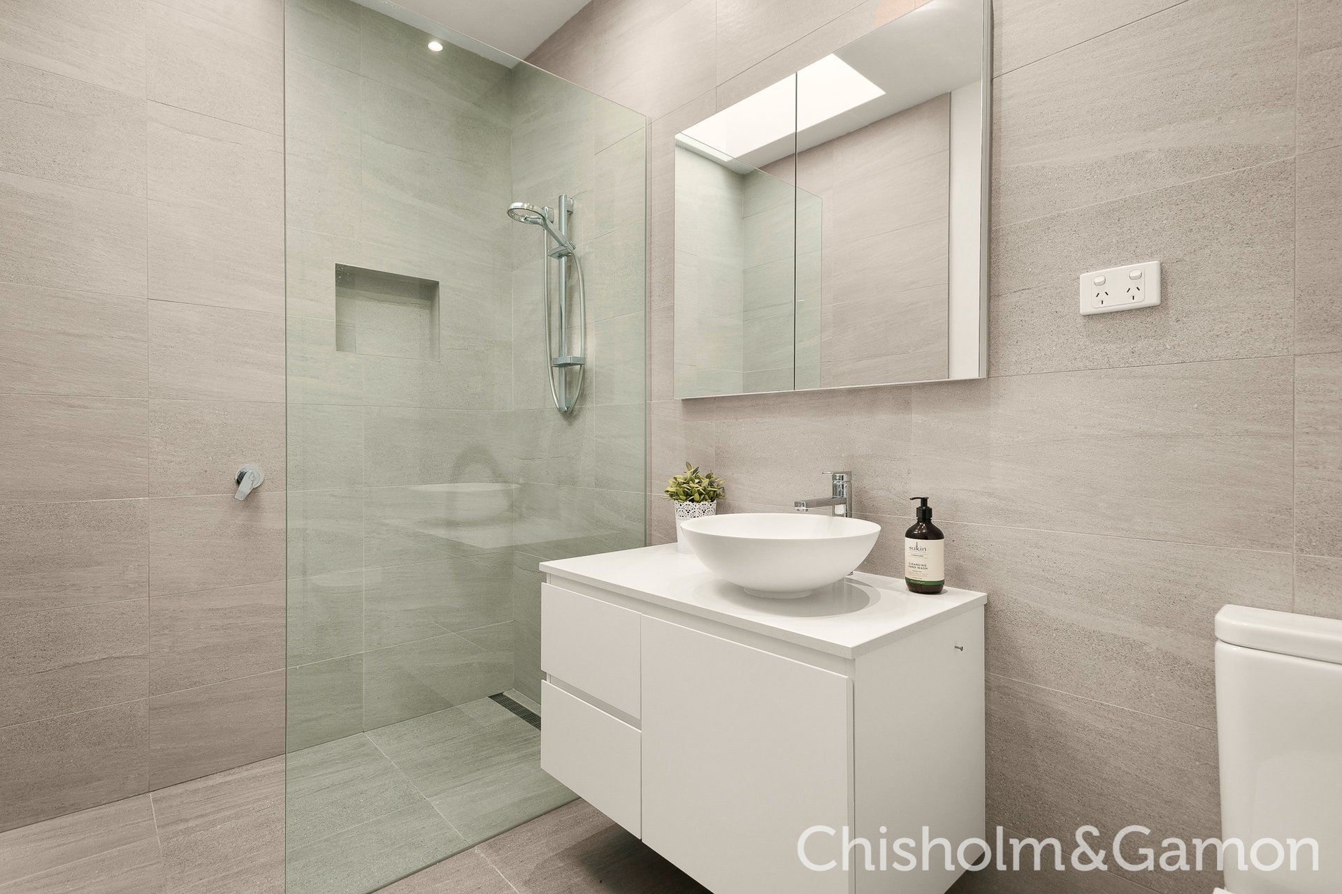 38 John Street, Elwood image 5