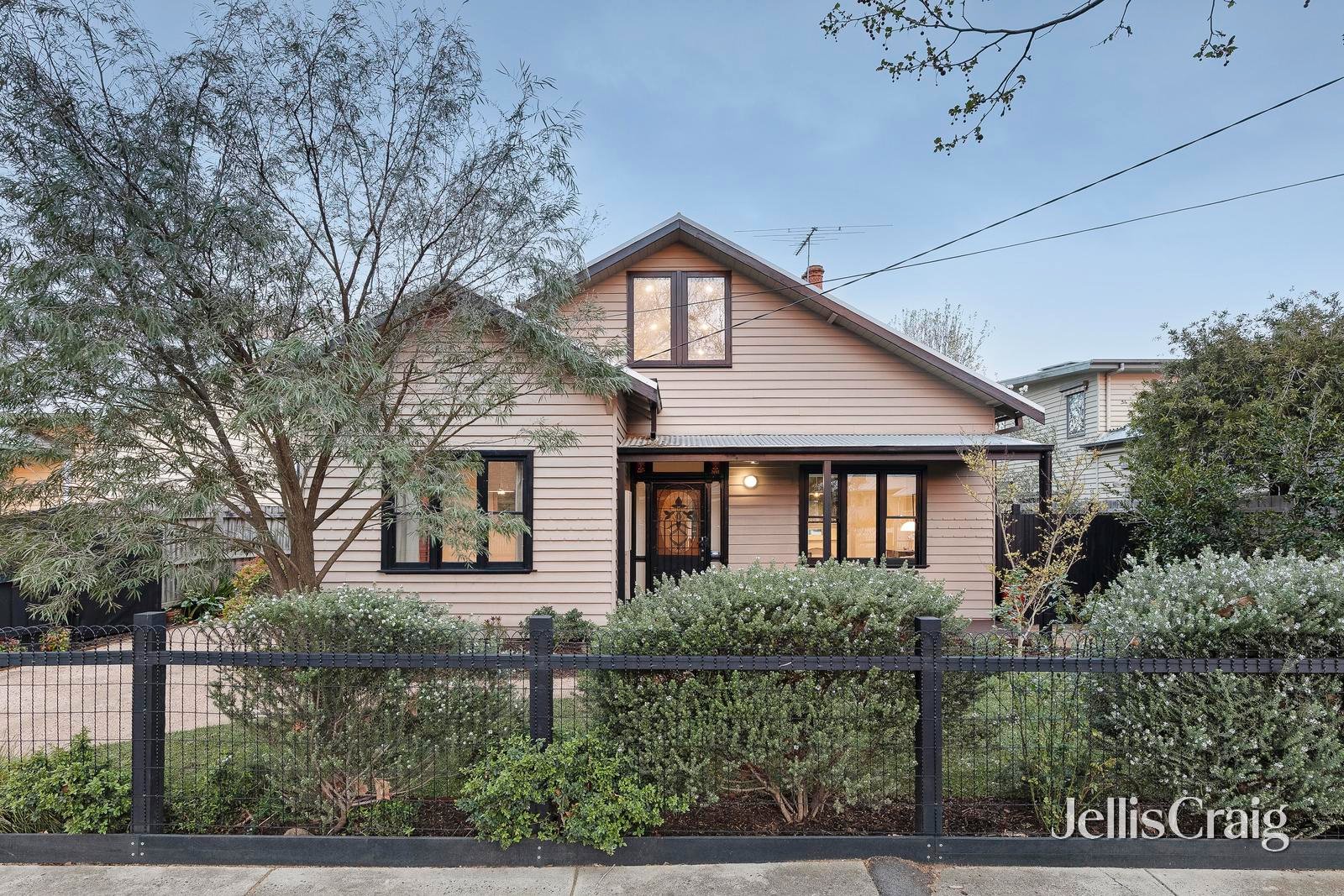 38 Kelvin Road, Alphington image 1
