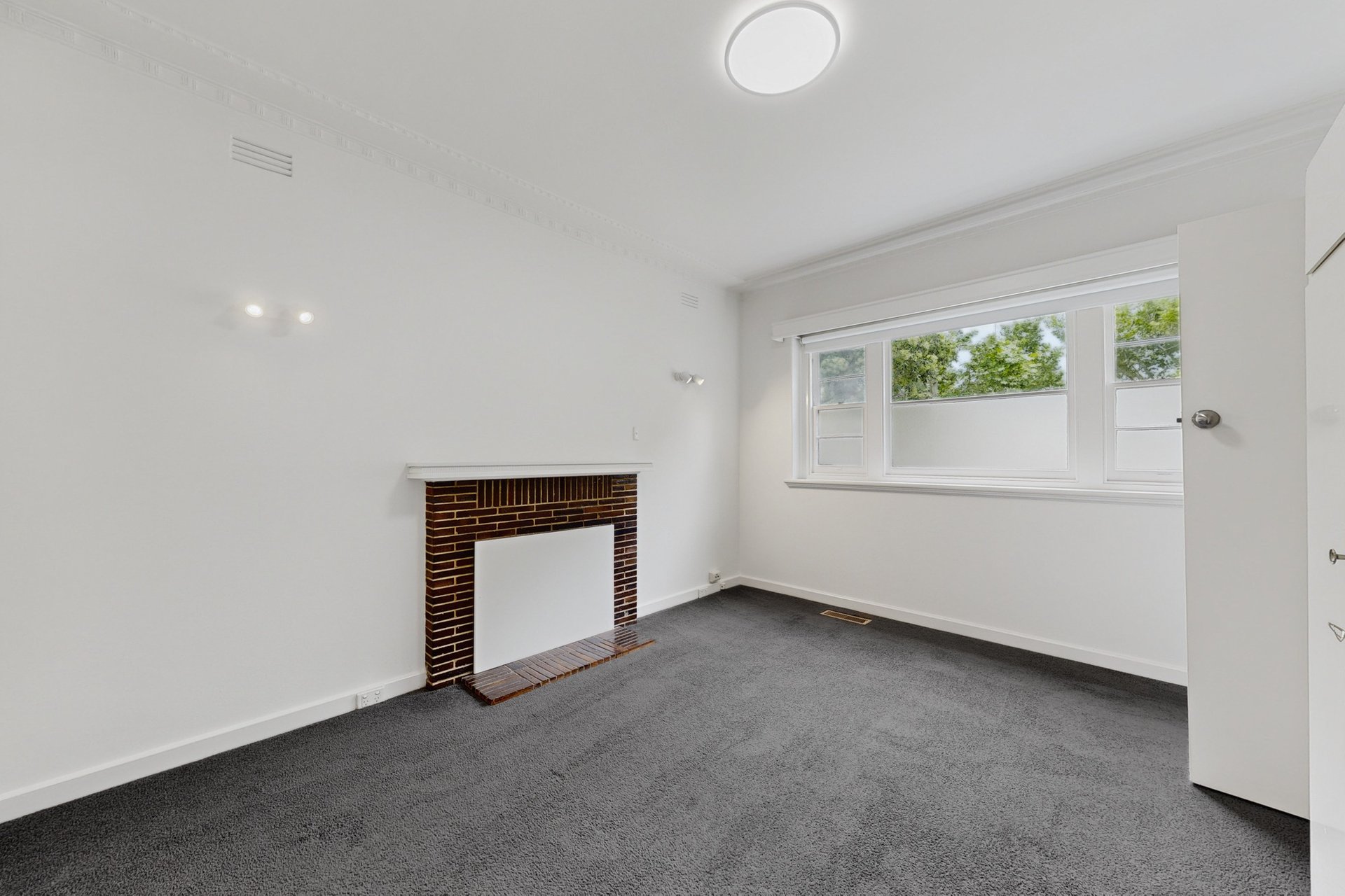 38 Kerferd Road, Albert&nbsp;Park image 3