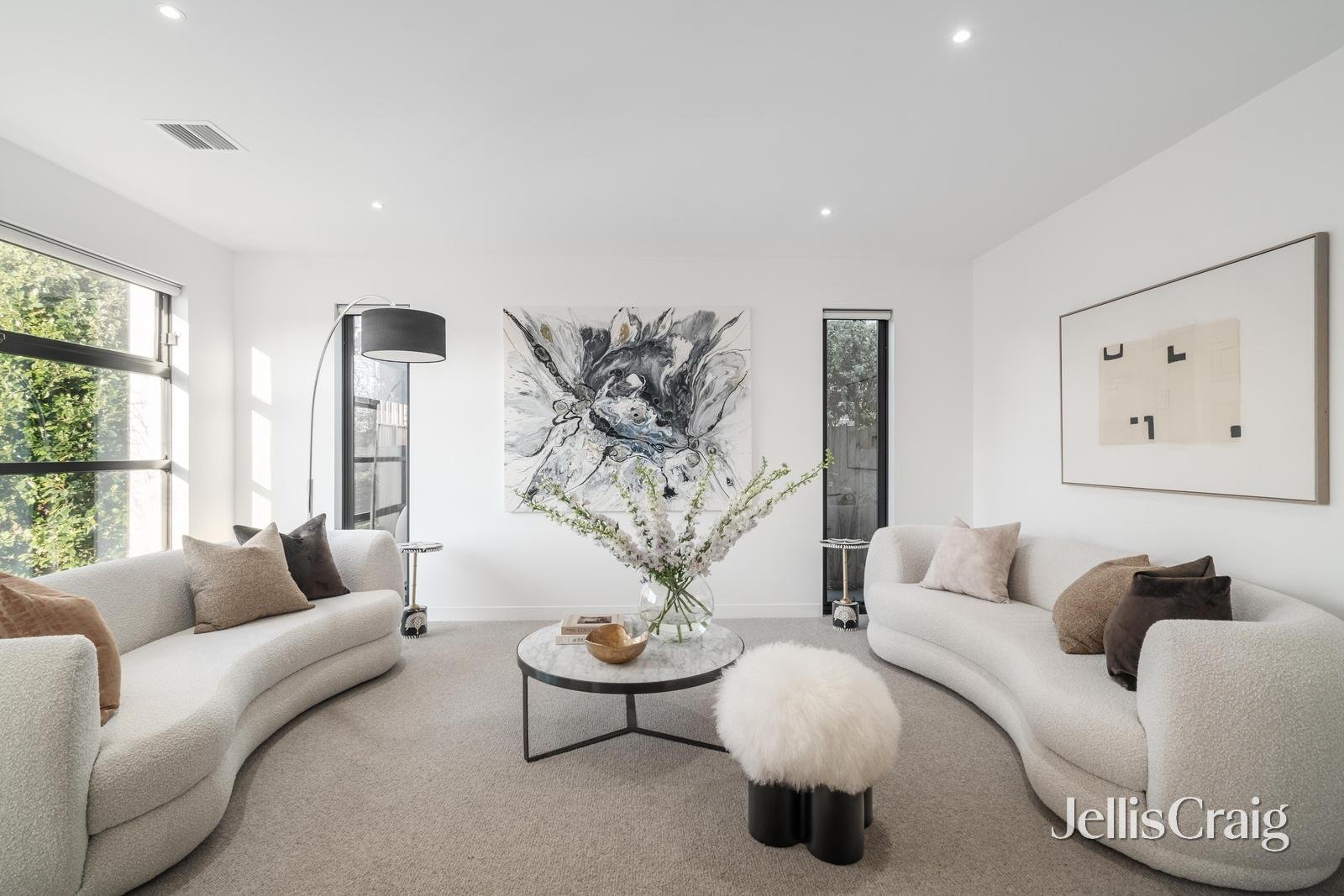 38 Kinlock Avenue, Murrumbeena image 2