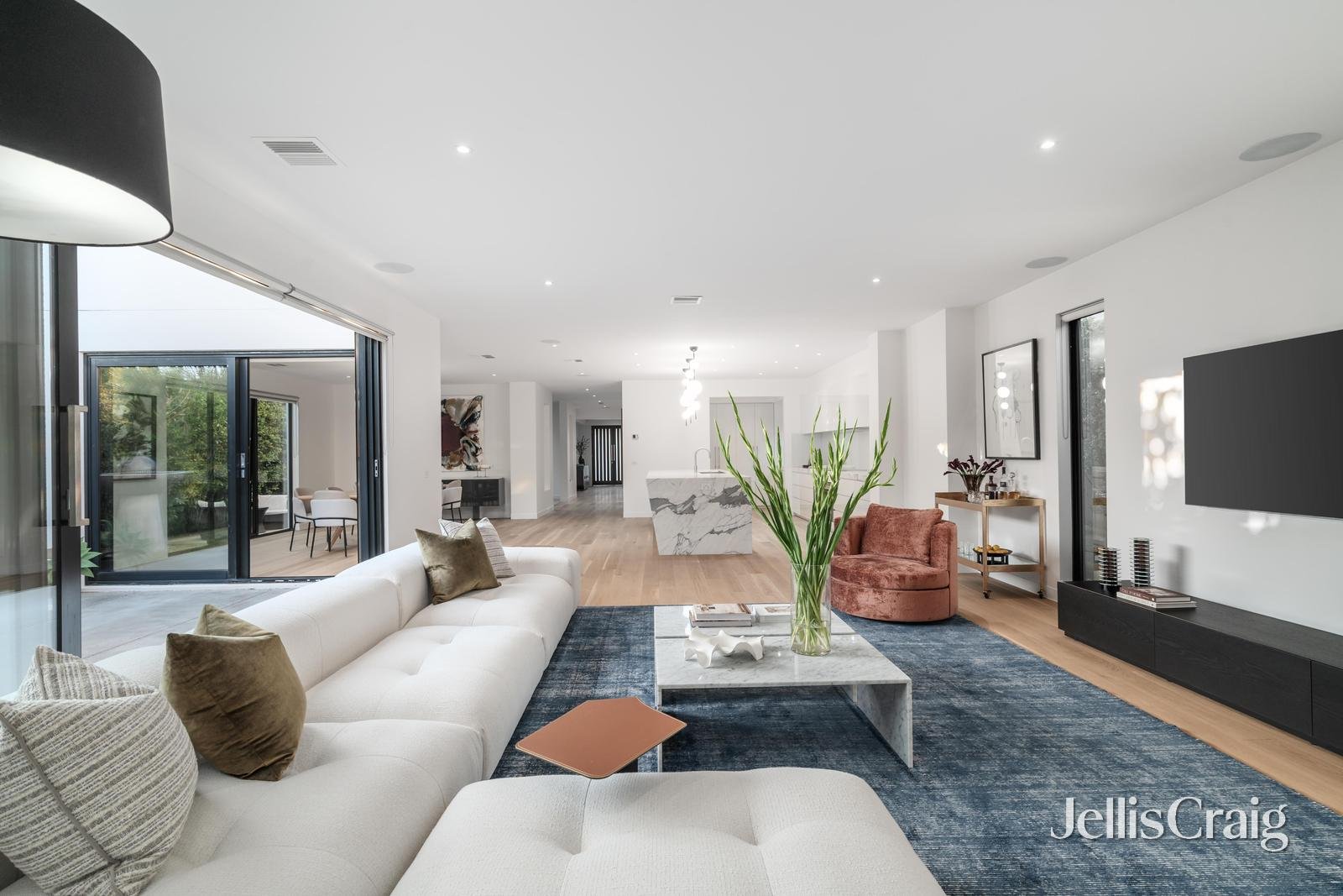 38 Kinlock Avenue, Murrumbeena image 9