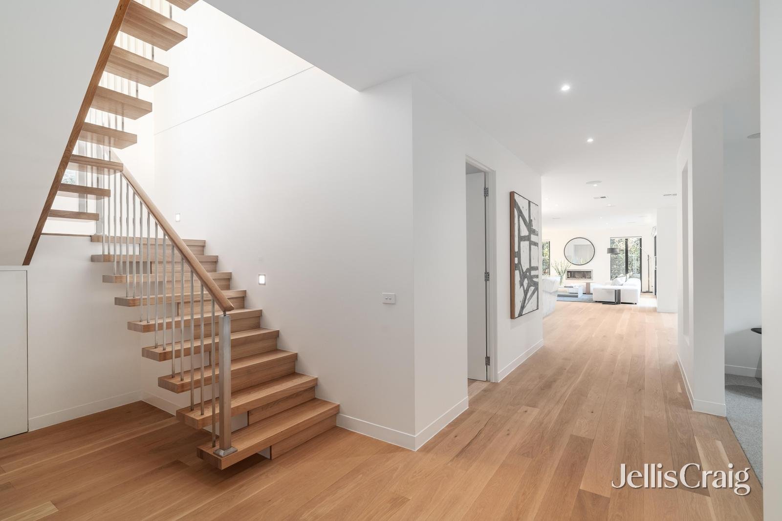 38 Kinlock Avenue, Murrumbeena image 16