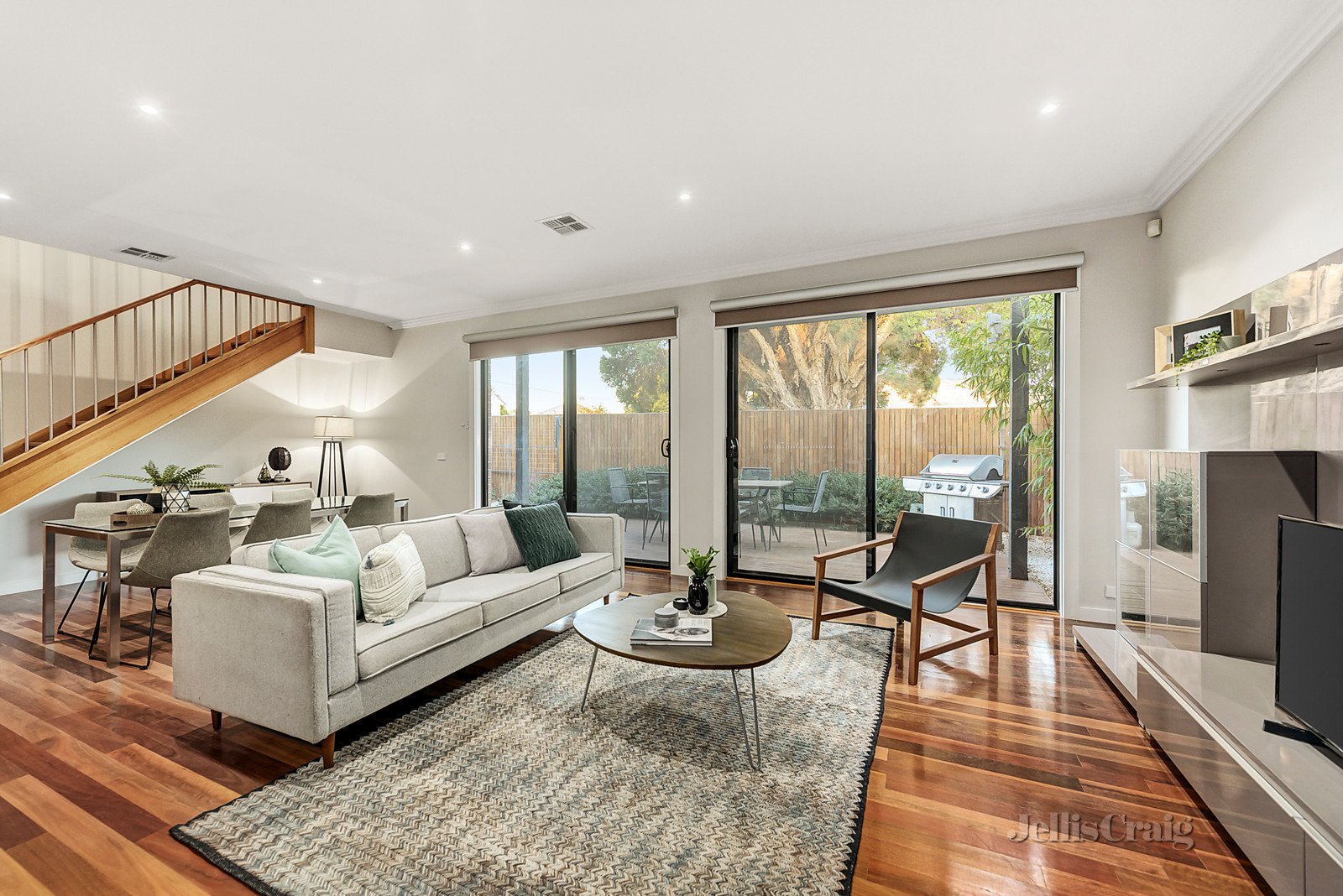 38 Lahona Avenue, Bentleigh East image 3