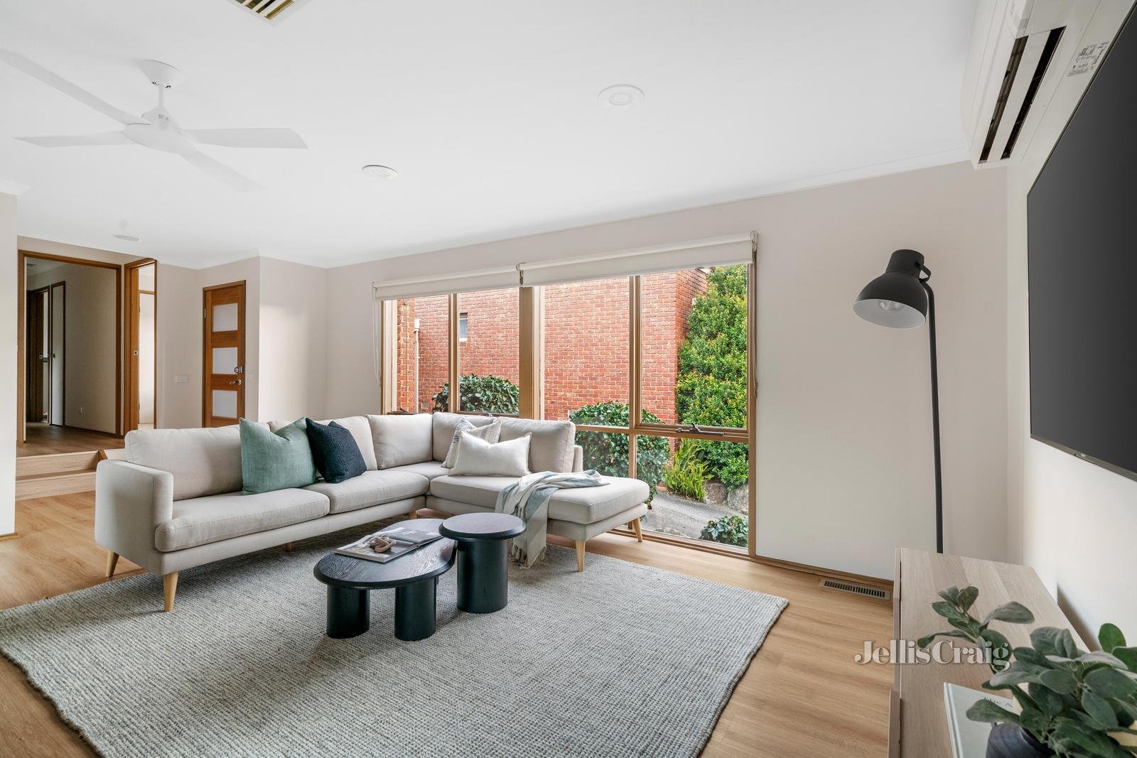 3/8 Longs Road, Lower Plenty image 4