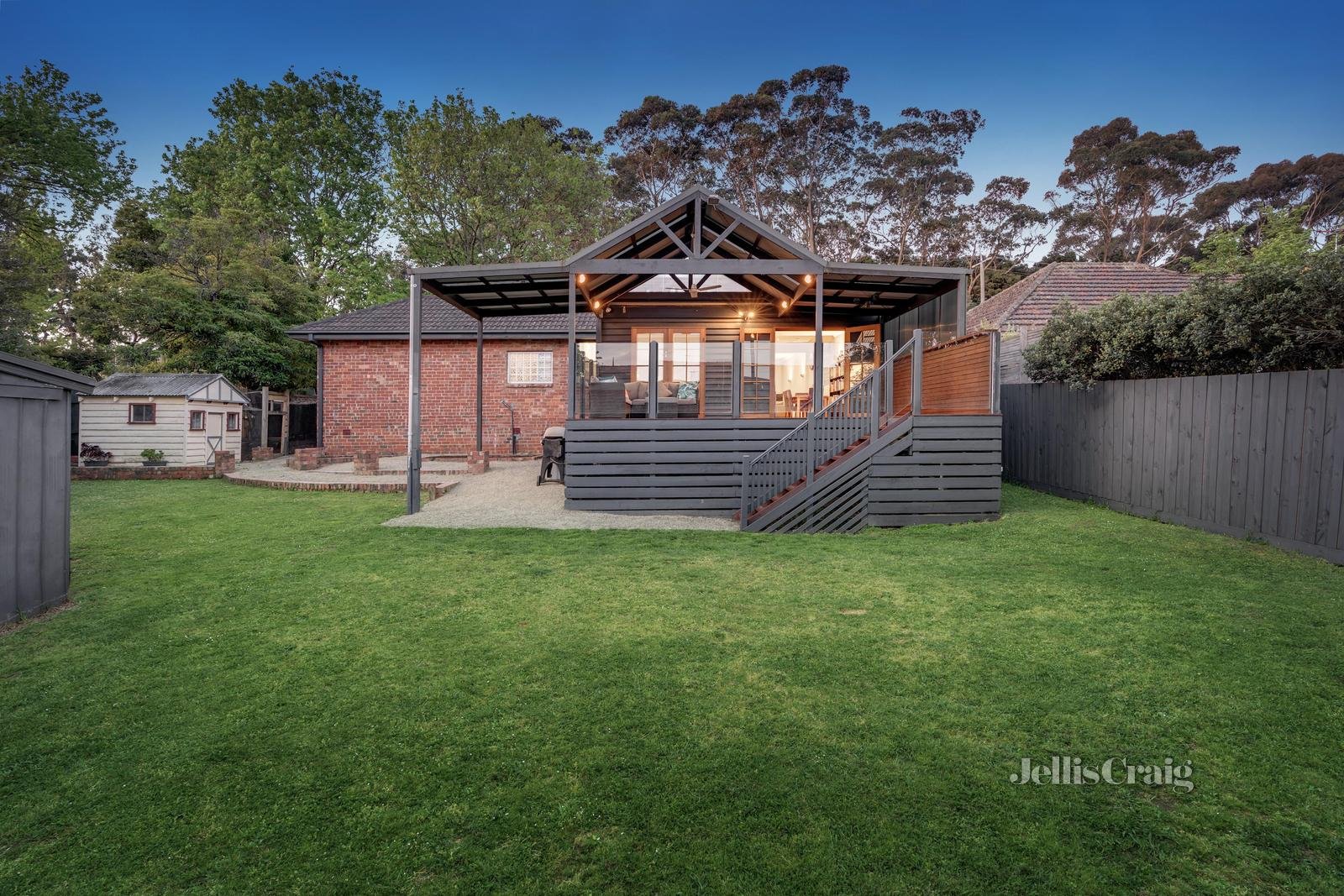 38 Lucknow Street, Mitcham image 12