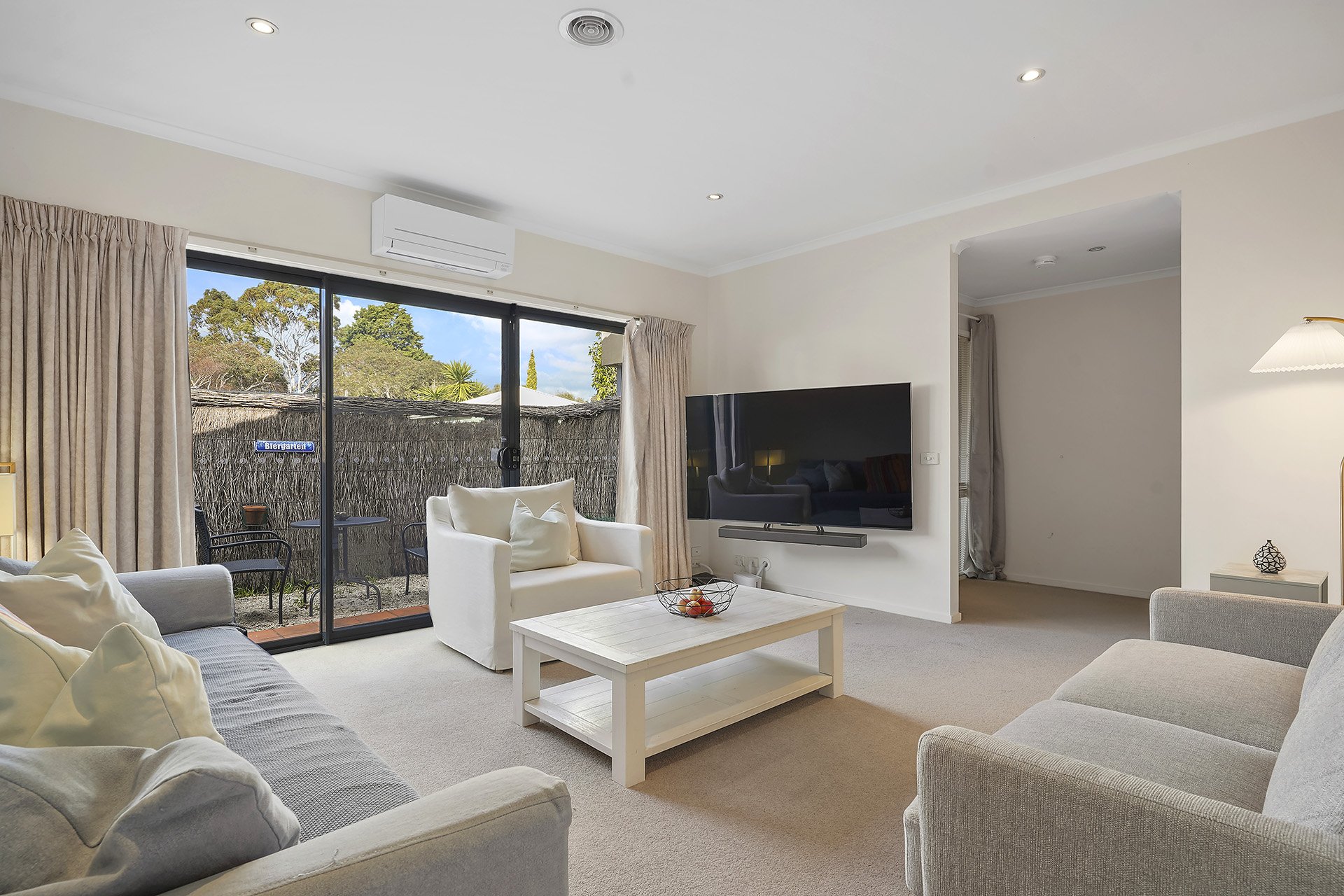 3/8 Maxflo Court, Highett image 2