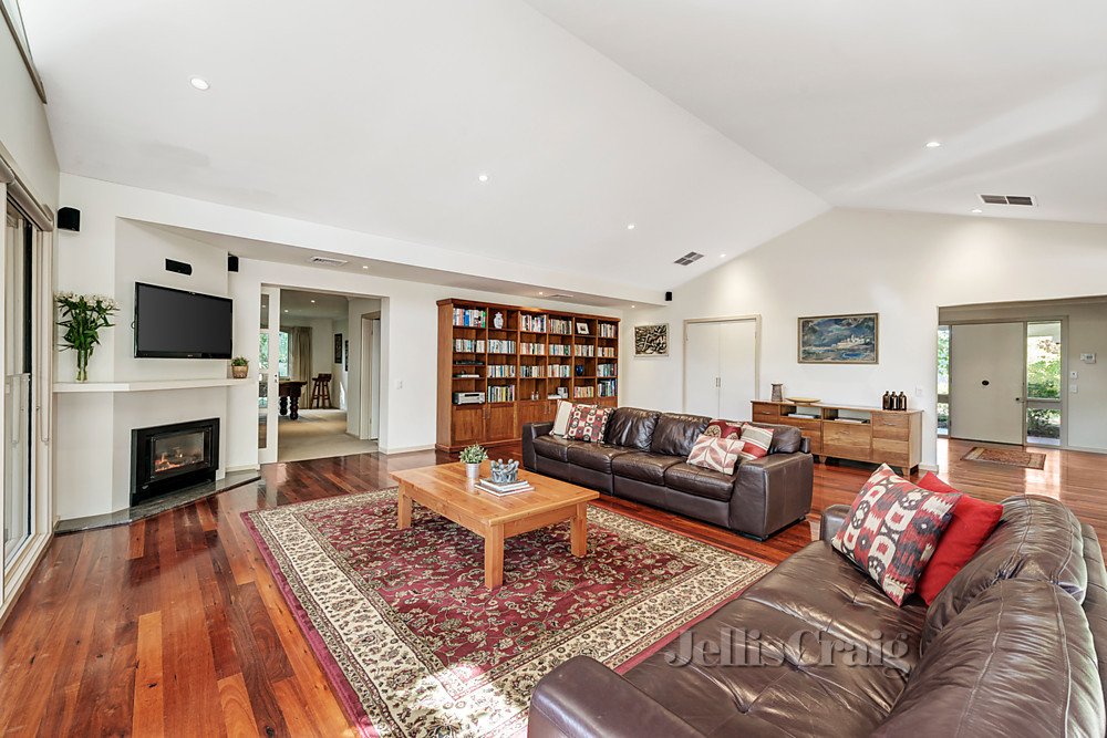 38 McDonald Avenue, Templestowe image 6