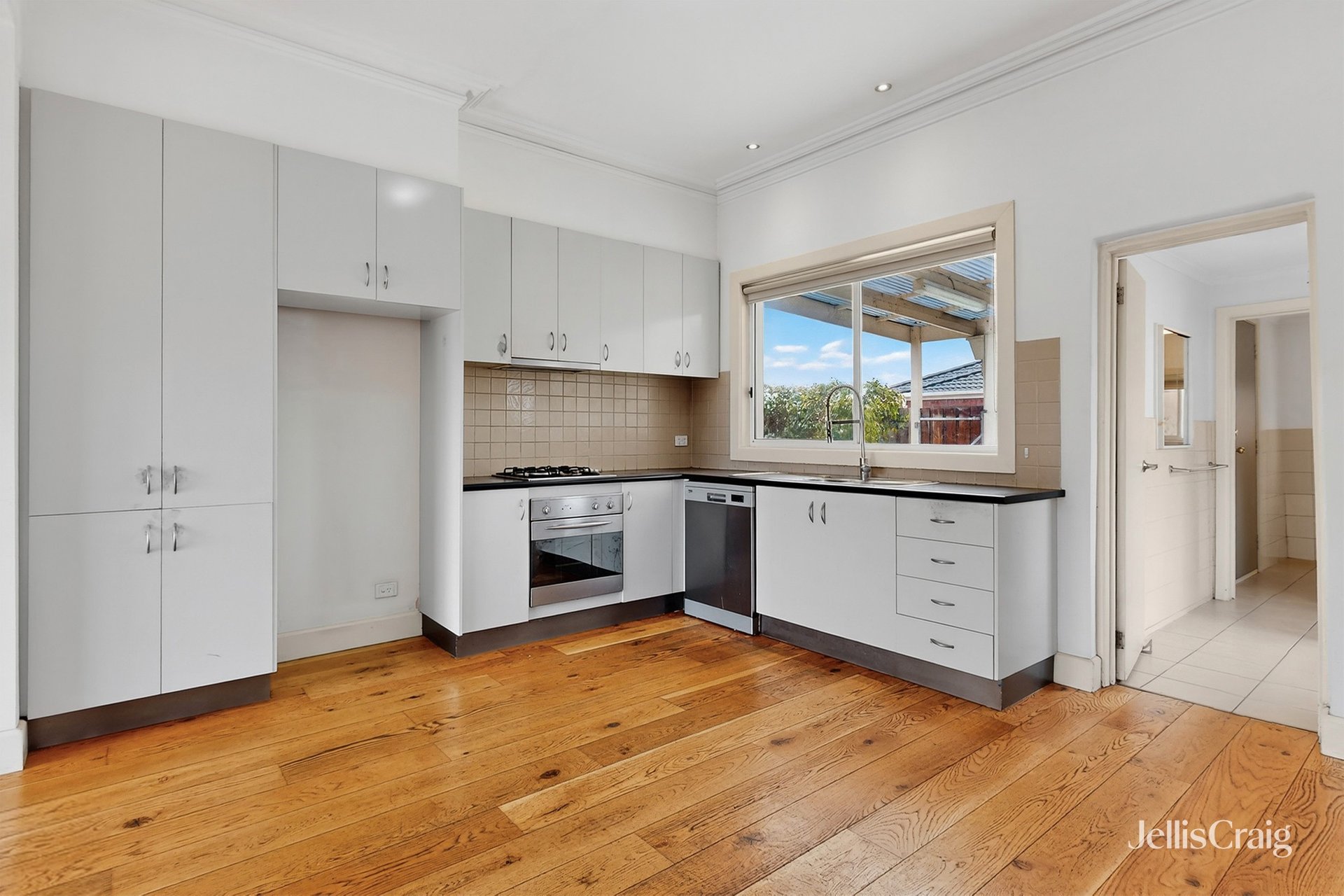 38 Milleara Road, Keilor East image 1
