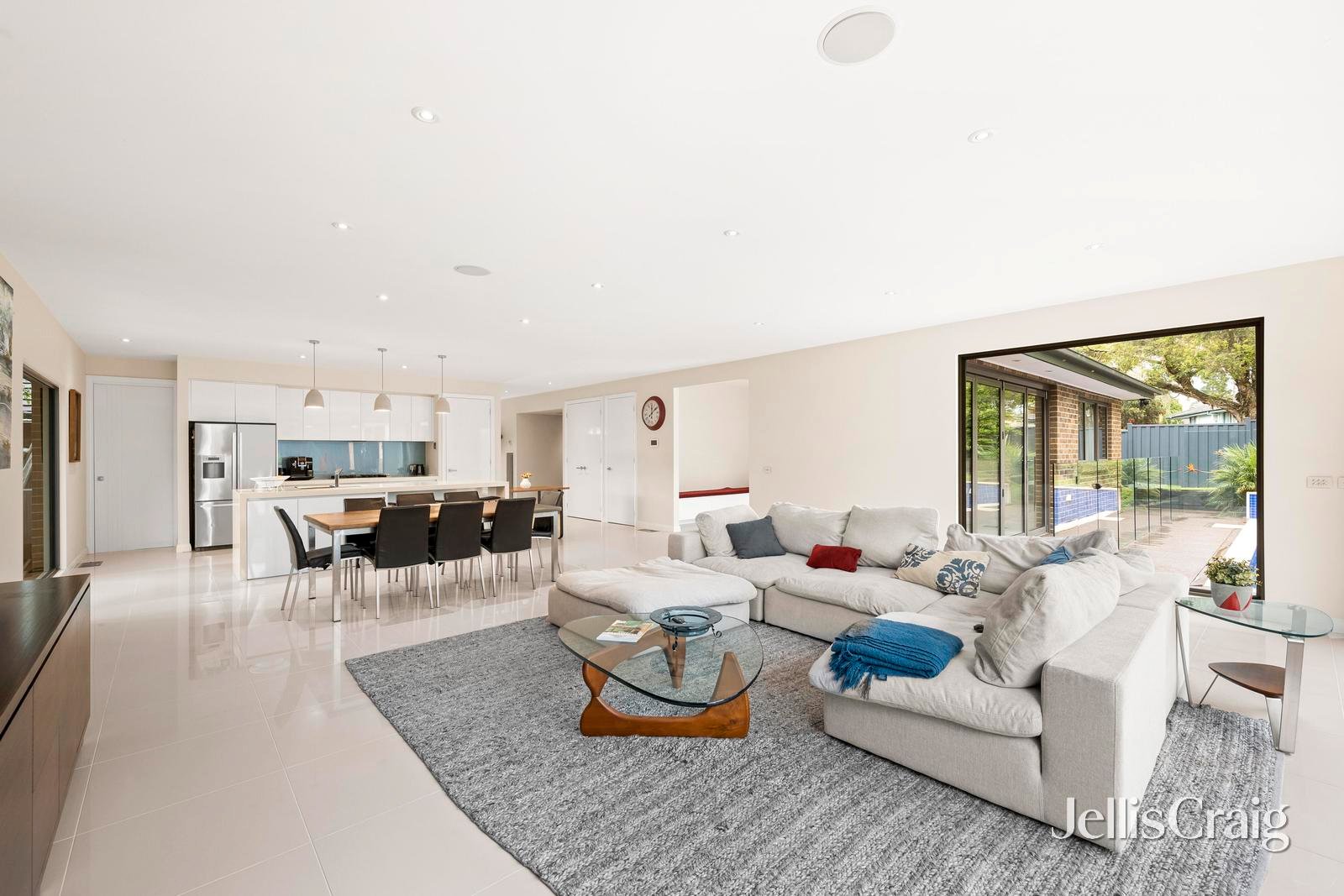 38 Morcom Avenue, Ringwood East image 5