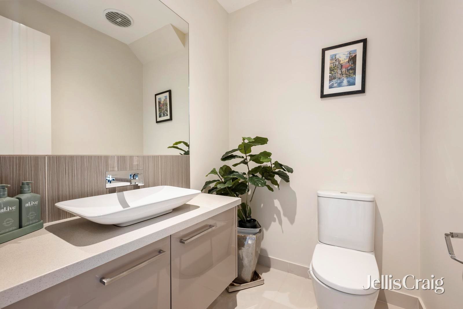 38 Morcom Avenue, Ringwood East image 19