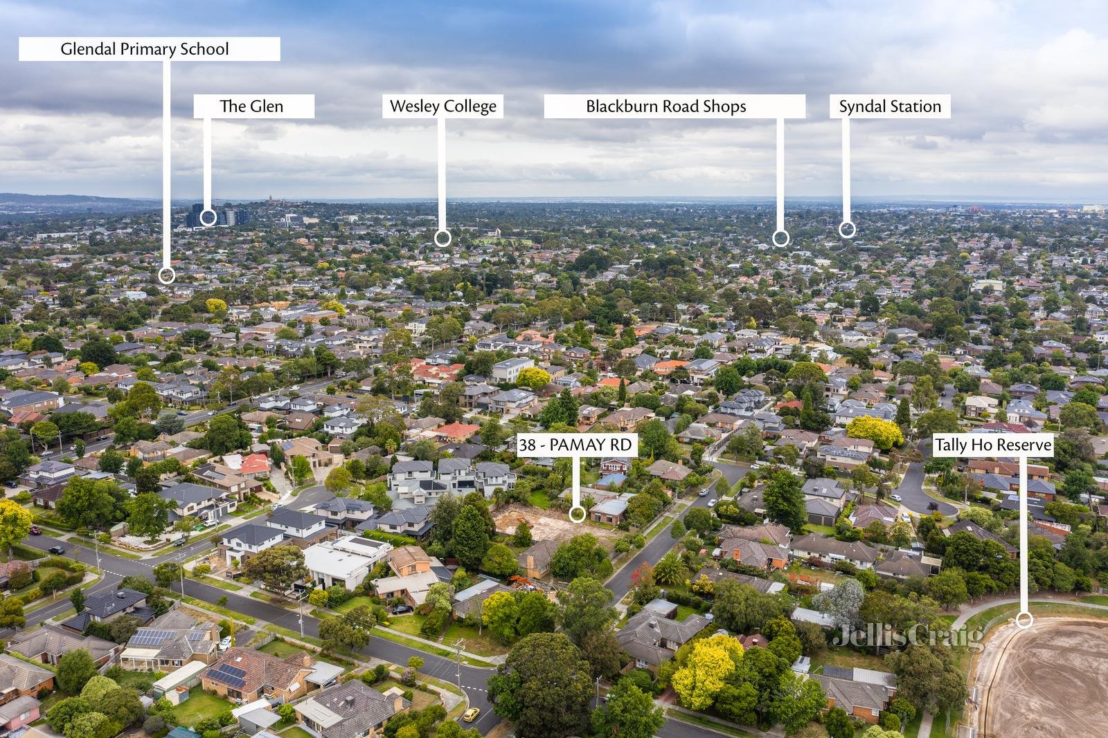 38 Pamay Road, Mount Waverley image 2