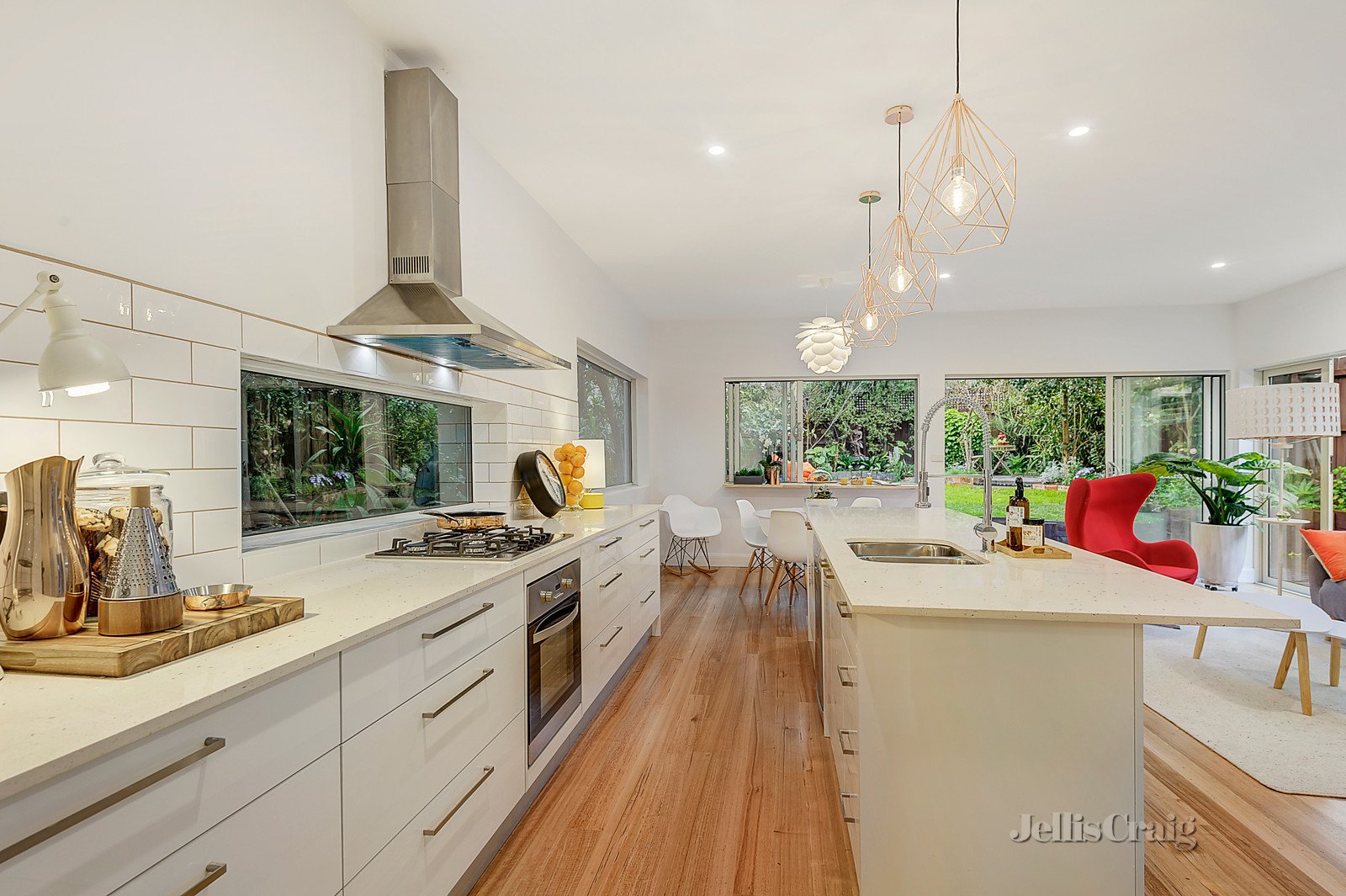 38 Park Road, Surrey Hills image 8