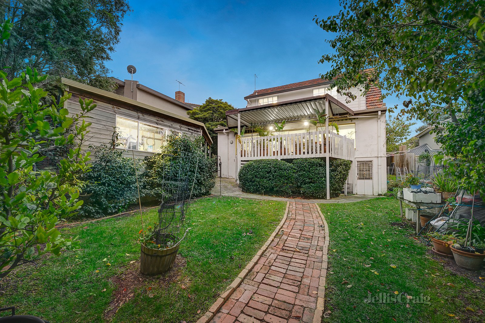 38 Peate Avenue, Glen Iris image 4