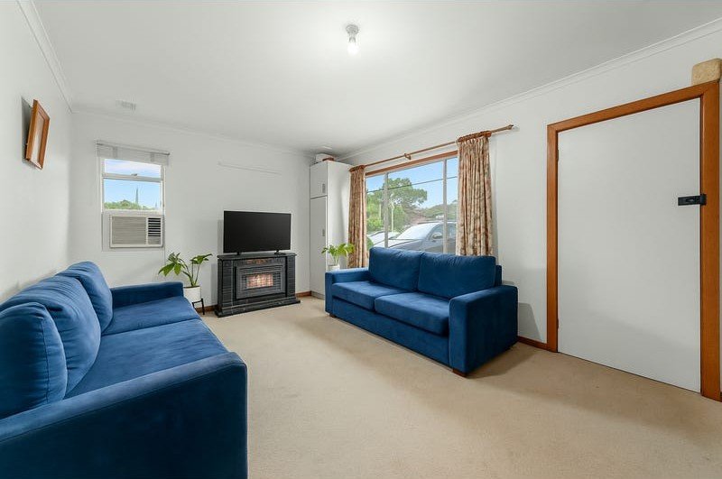 38 Power Avenue, Ashwood image 2