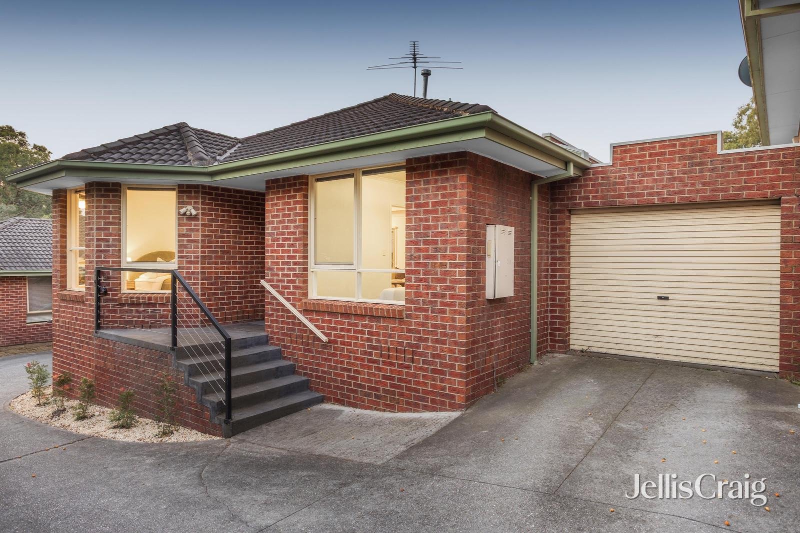 3/8 Raglan Road, Research image 1