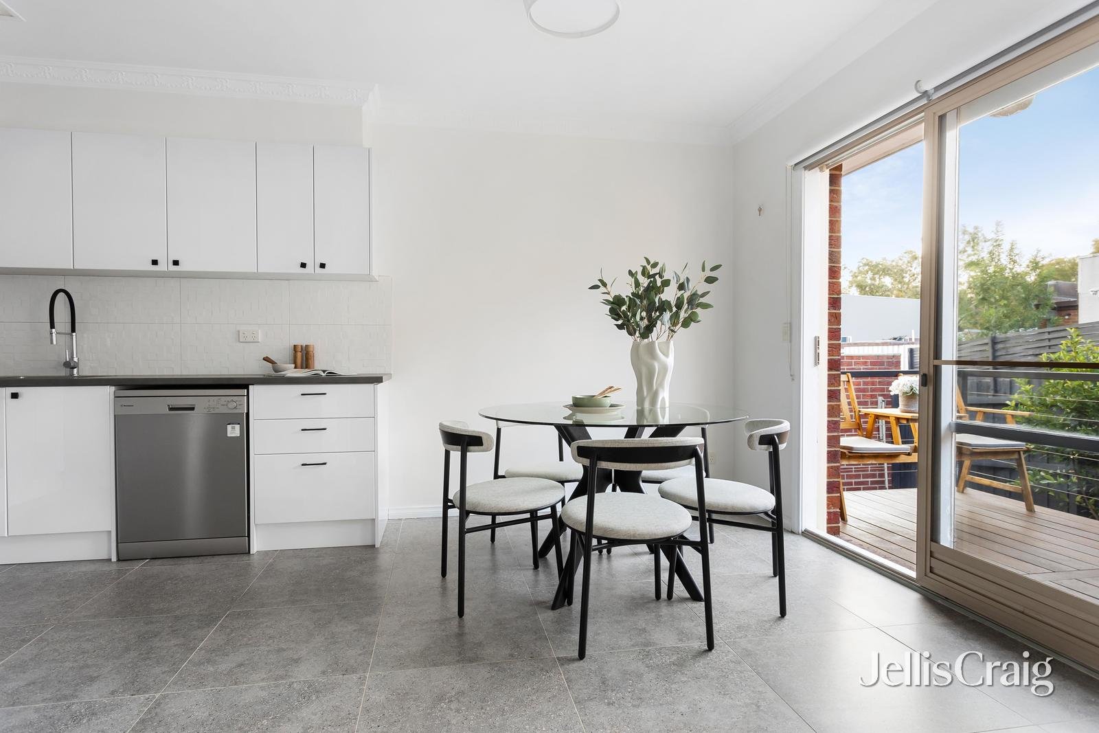 3/8 Raglan Road, Research image 5