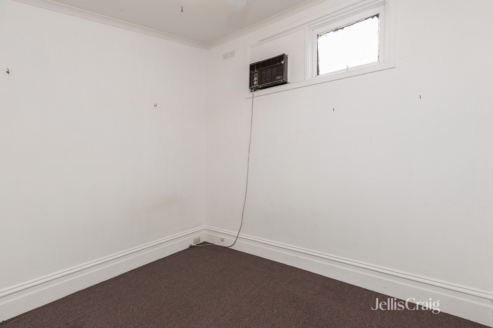 38 Railway Crescent, Williamstown image 9