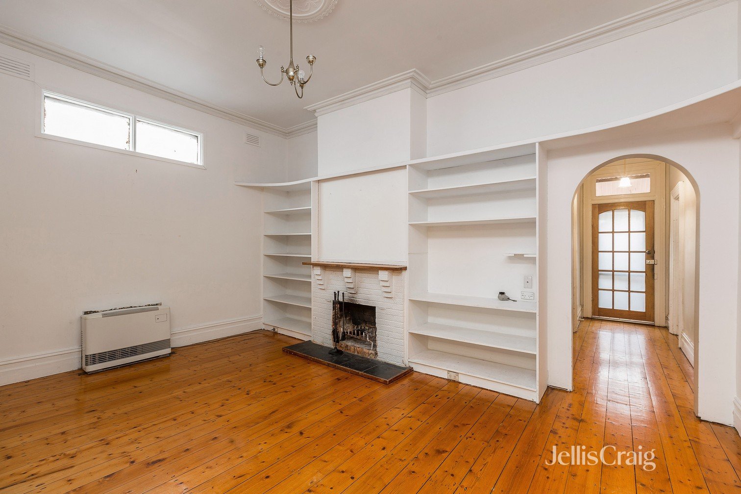 38 Railway Crescent, Williamstown image 3