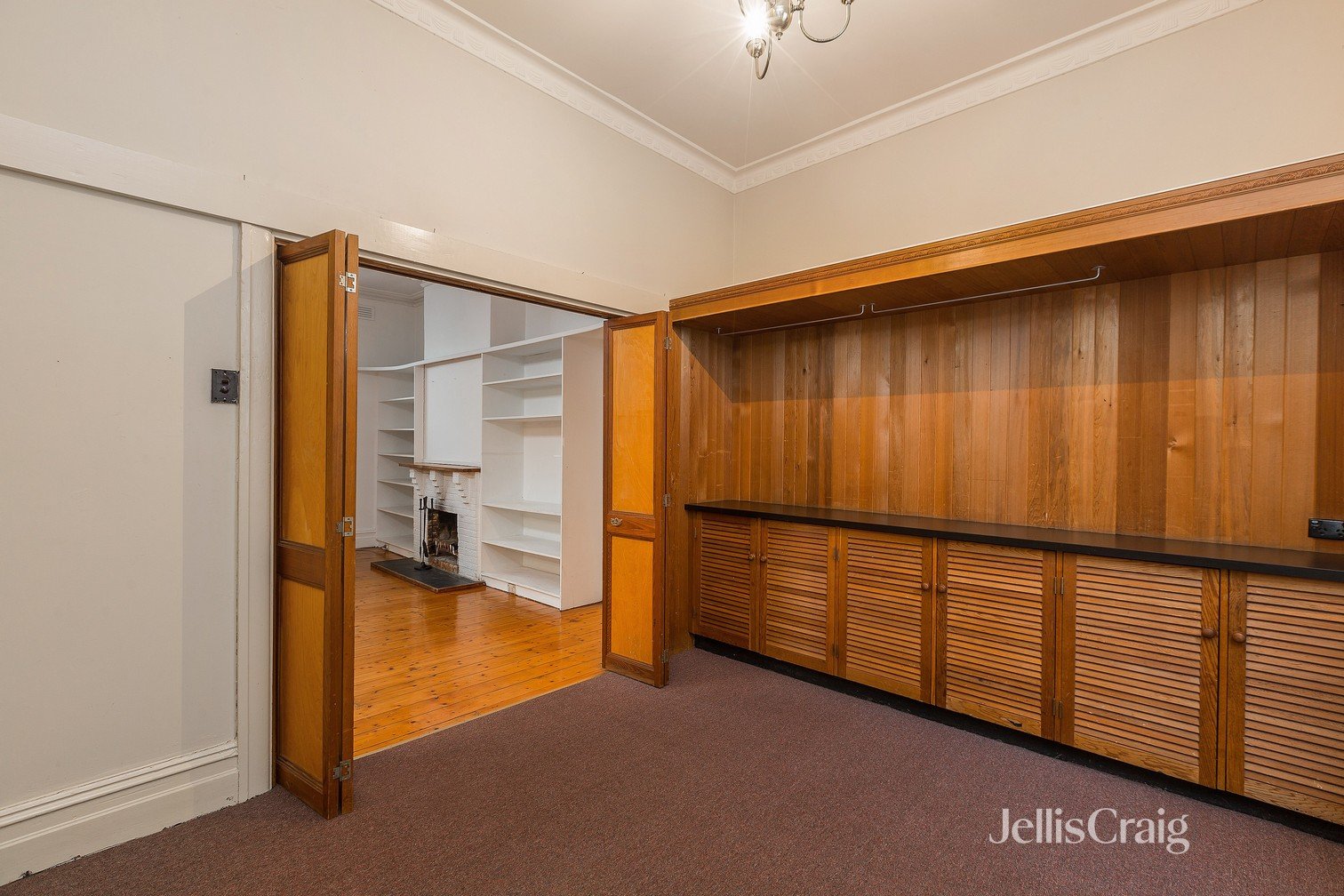38 Railway Crescent, Williamstown image 4
