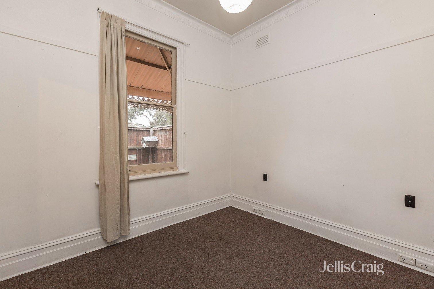 38 Railway Crescent, Williamstown image 8