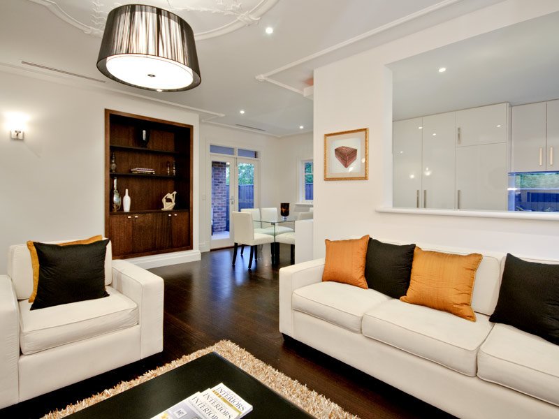 38 Rostrevor Parade, Mont Albert North image 6