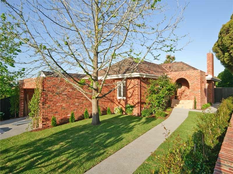 38 Rostrevor Parade, Mont Albert North image 10