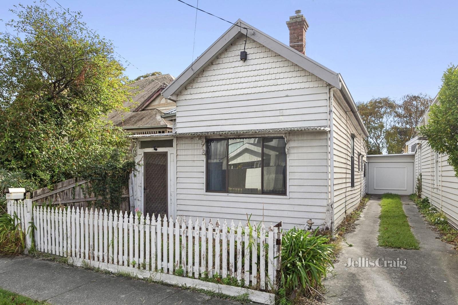 38 Russell Street, Newtown image 2