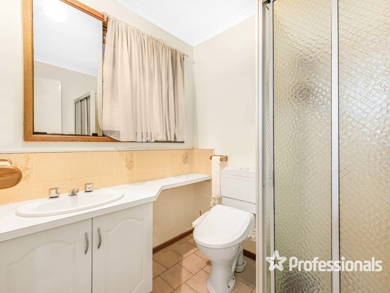 38 Shadowplay Road, Mooroolbark image 10