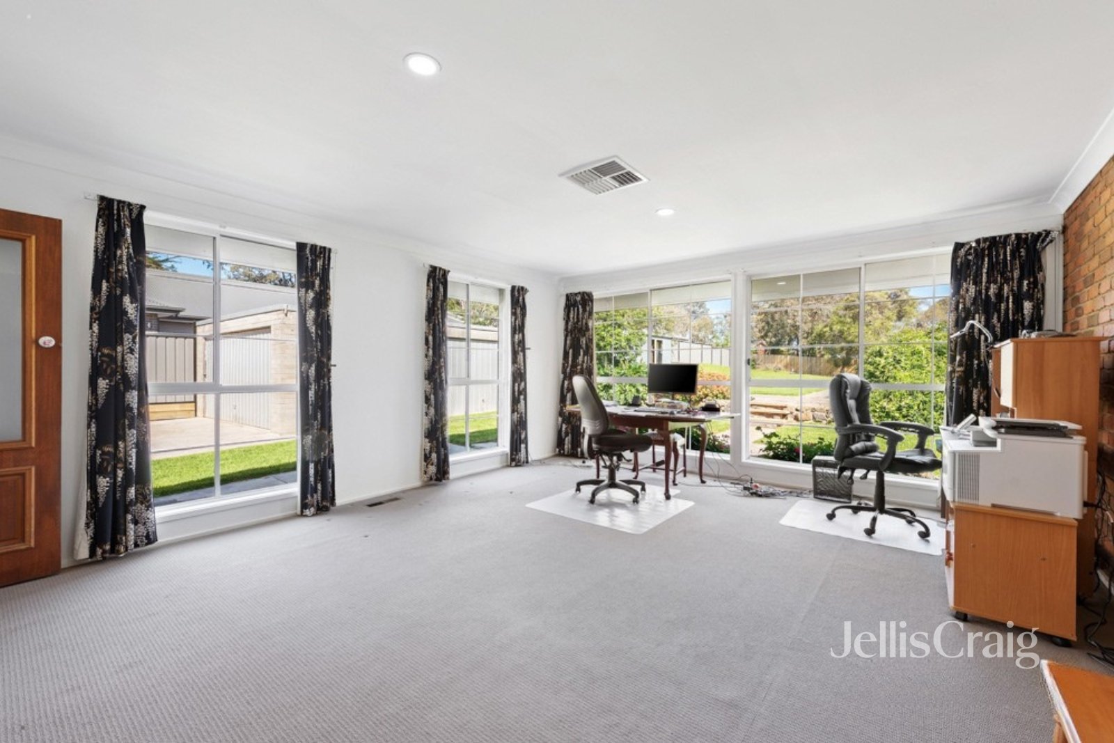 38 Shalbury Avenue, Eltham image 3