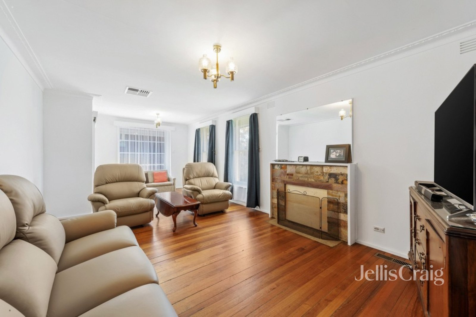 38 Shalbury Avenue, Eltham image 4