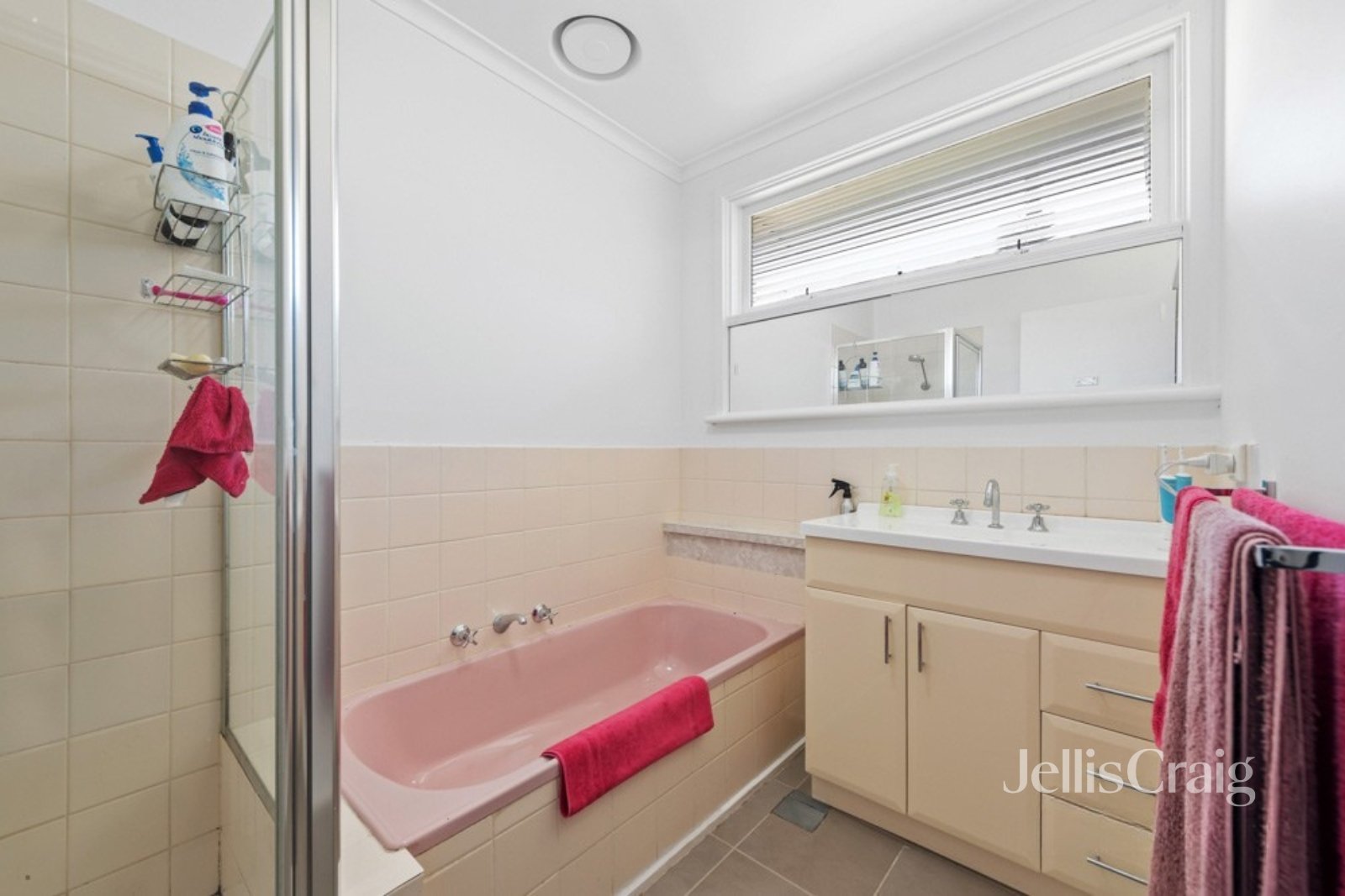 38 Shalbury Avenue, Eltham image 7
