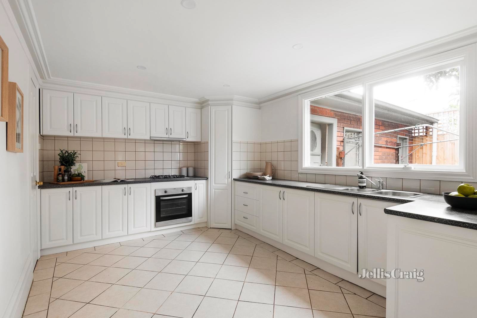 38 Spensley Street, Clifton Hill image 5