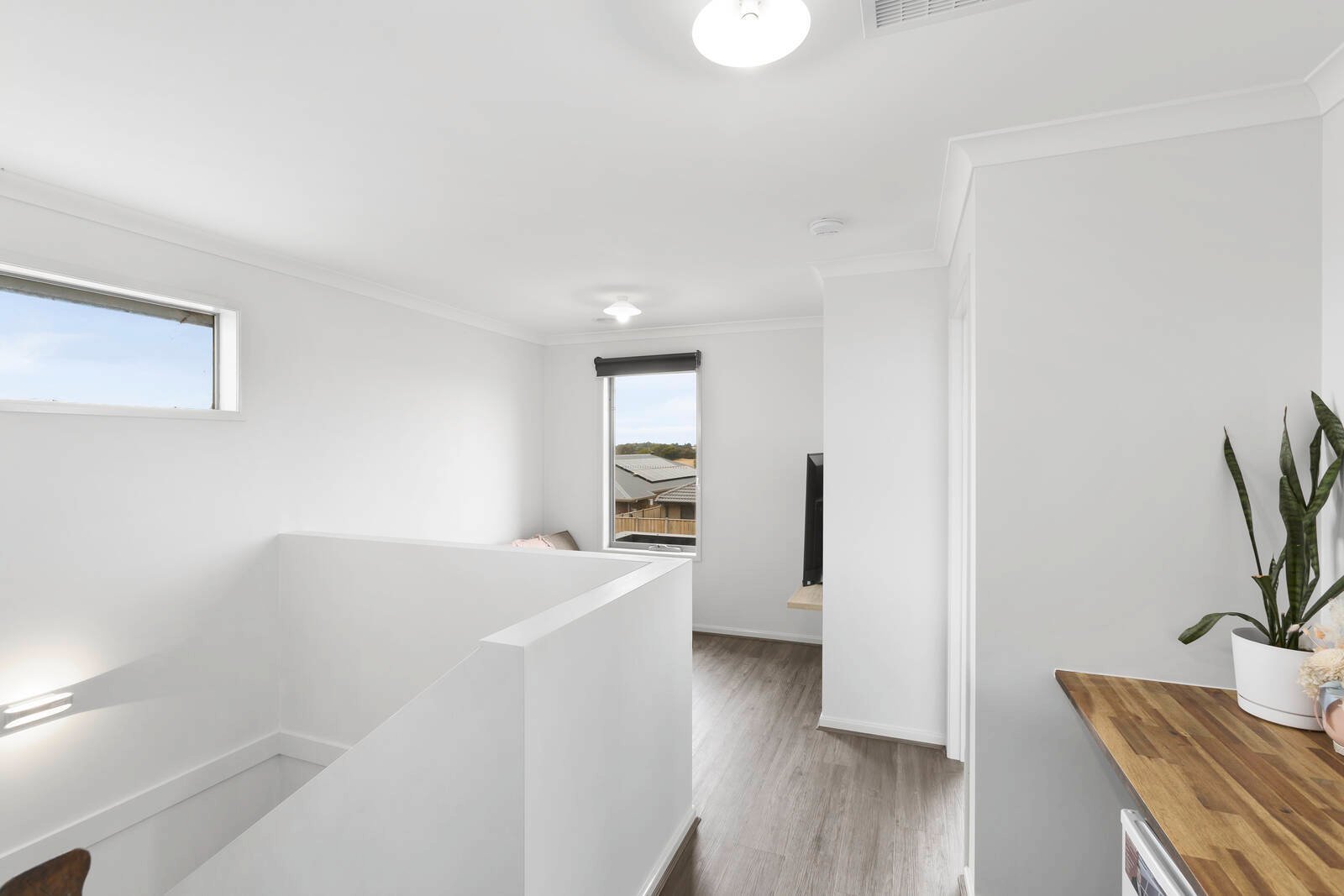 Property Gallery Thumbnail 12