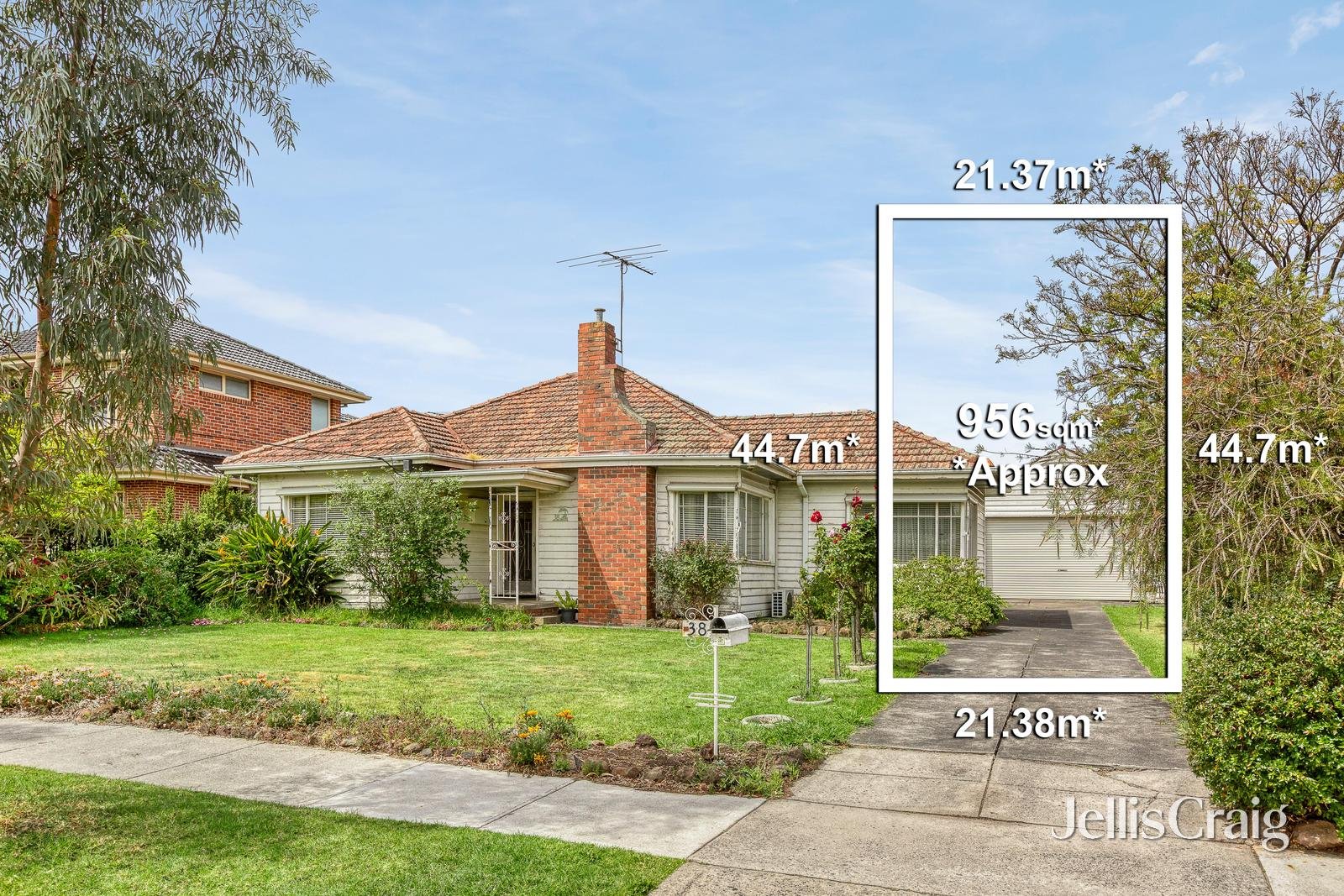 38 Sylvan Grove, Pascoe Vale image 1
