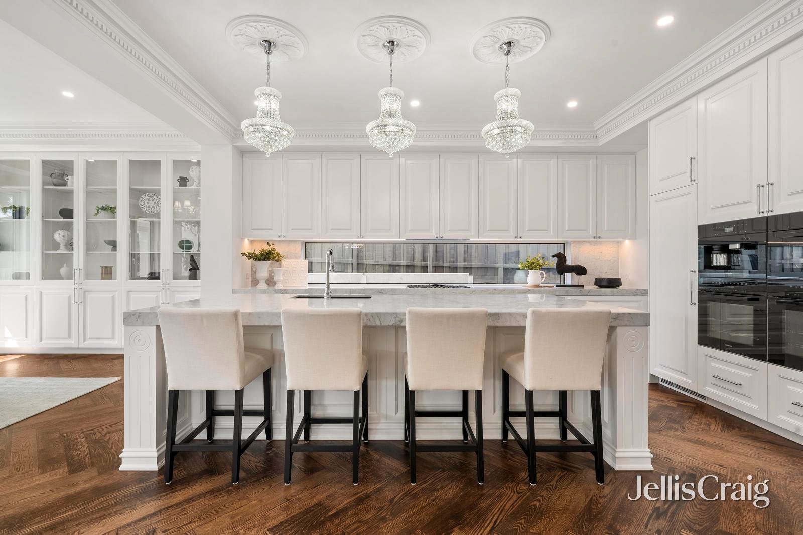 38 The Outlook, Glen&nbsp;Waverley image 3