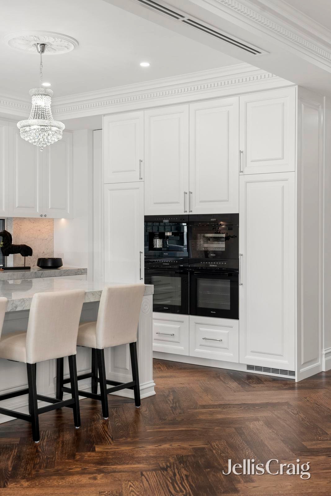 38 The Outlook, Glen&nbsp;Waverley image 4