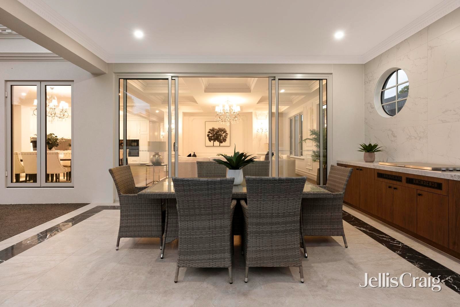 38 The Outlook, Glen&nbsp;Waverley image 27