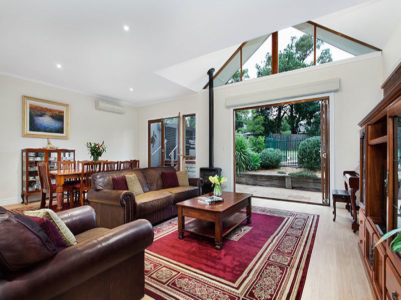 38 Thomas Street, Camberwell image 2