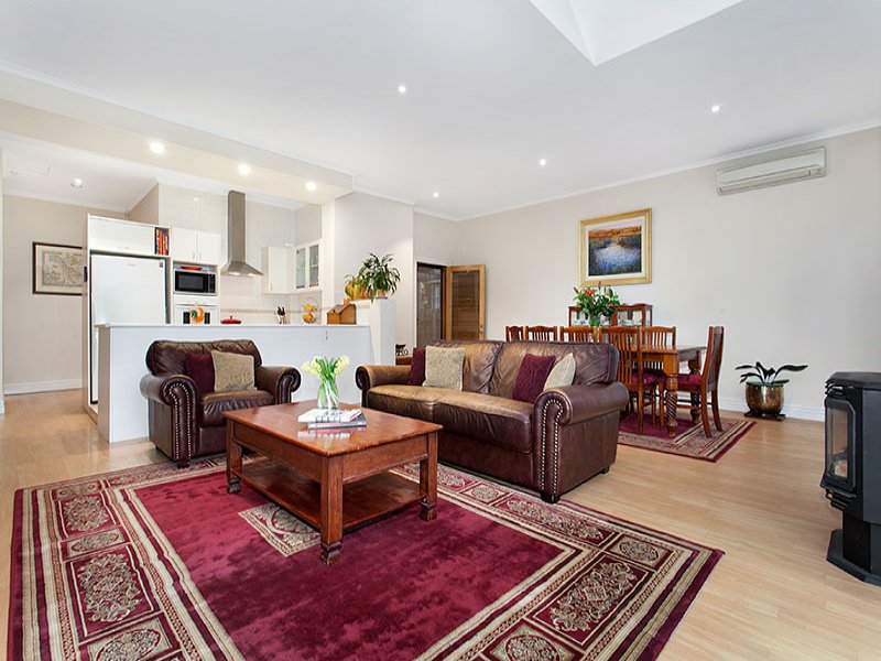 38 Thomas Street, Camberwell image 3