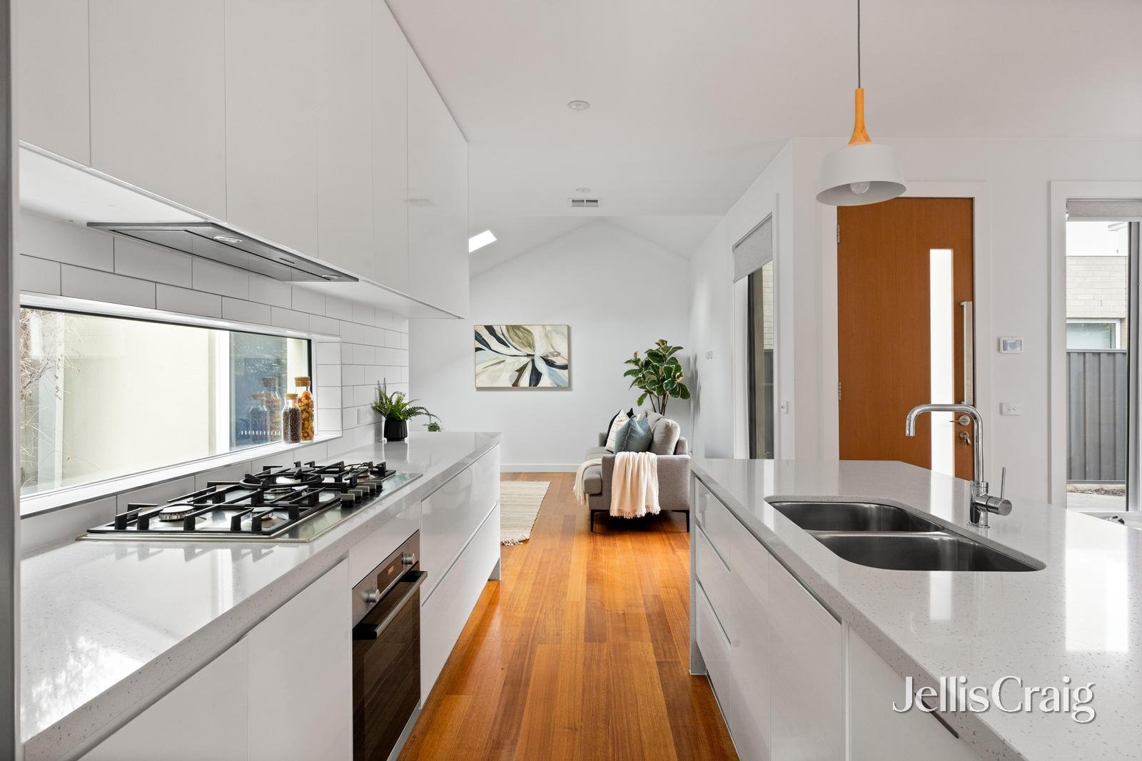 3/8 Thorpe Street, Newport image 6