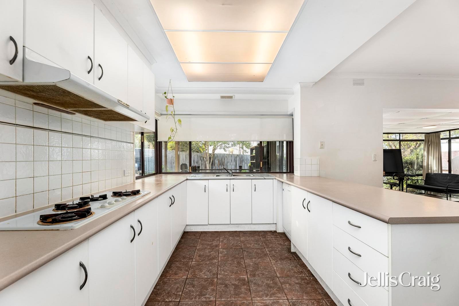 38 Torwood Avenue, Glen&nbsp;Waverley image 3