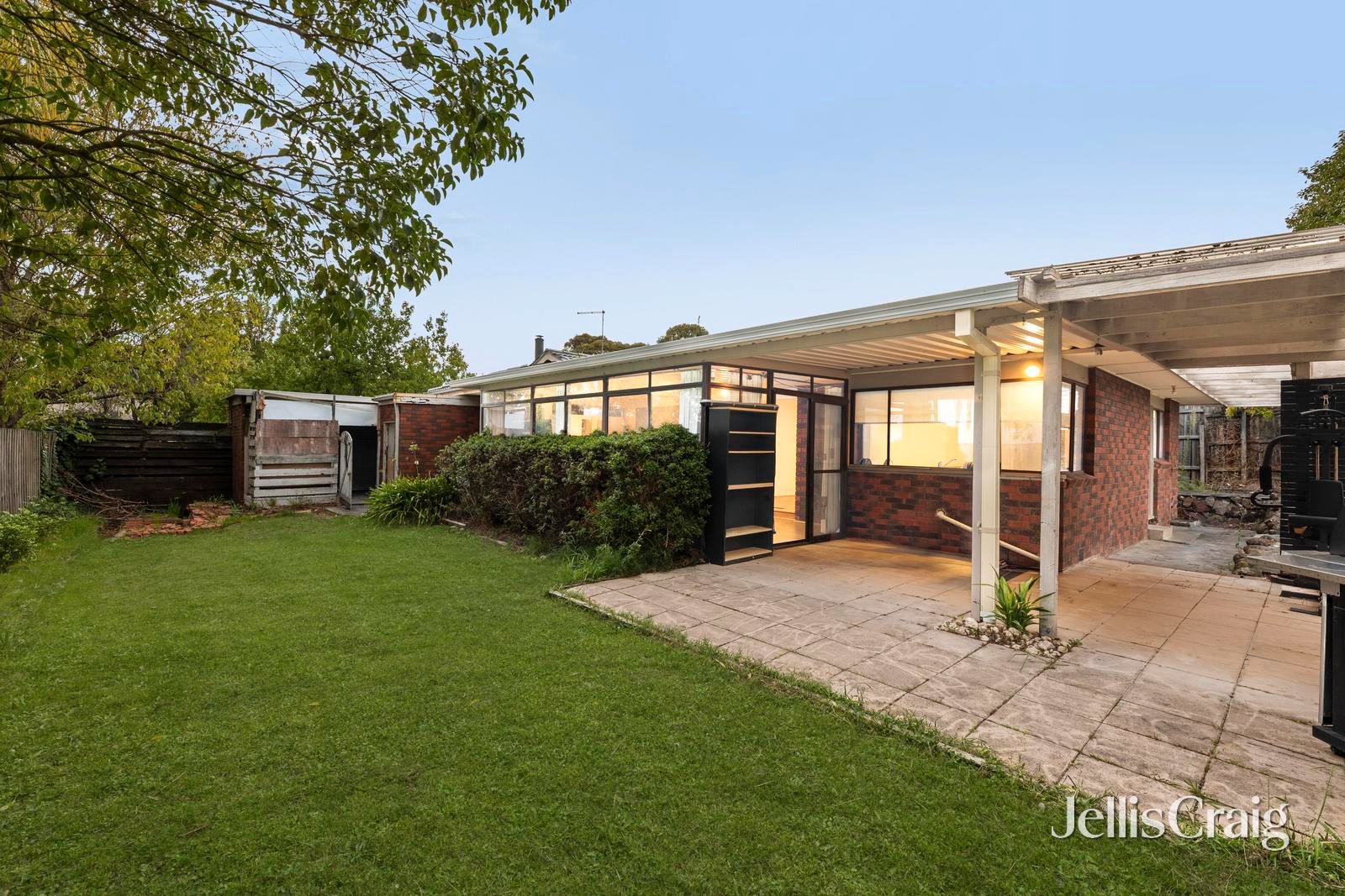 38 Torwood Avenue, Glen&nbsp;Waverley image 9
